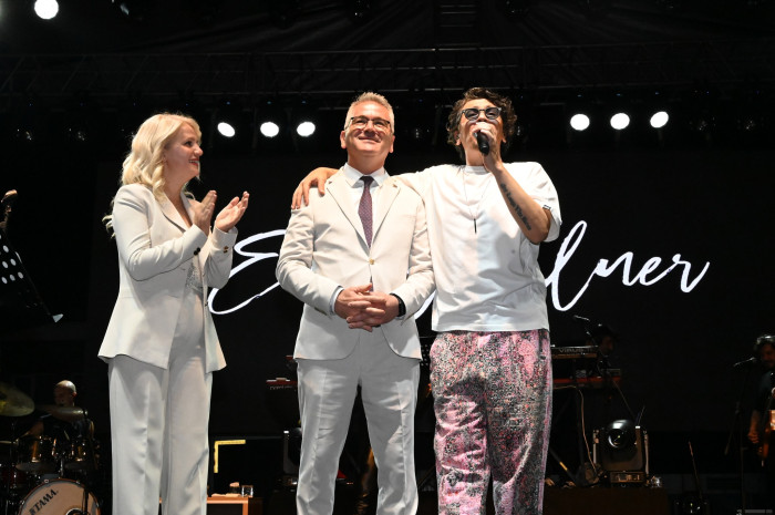 19 Mayıs Ersay &Uuml;ner Konseri