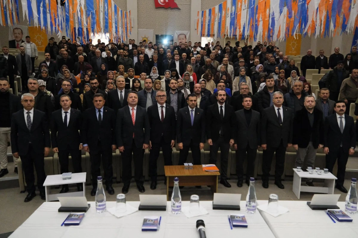 AK PARTİ 7. B&Ouml;LGE MAHALLE BAŞKANLARI TOPLANTISI SEYDİŞEHİR&rsquo;DE YAPILDI