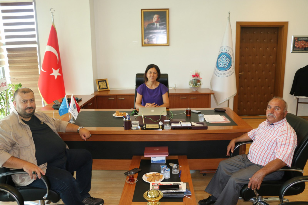 Başkan Saylam Seydişehir Ahmet  Cengiz Mühendislik Fakültesi Dekanlığına atanan Prof Dr Yurdagül Kumcu’ya hayırlı olsun ziyaretinde bulundu.