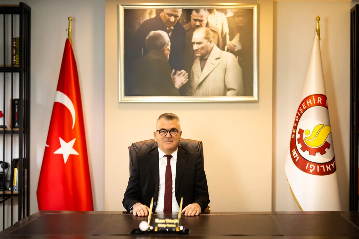 BAŞKAN USTAOĞLUNAN TIP BAYRAMINI KUTLAMA MESAJI 