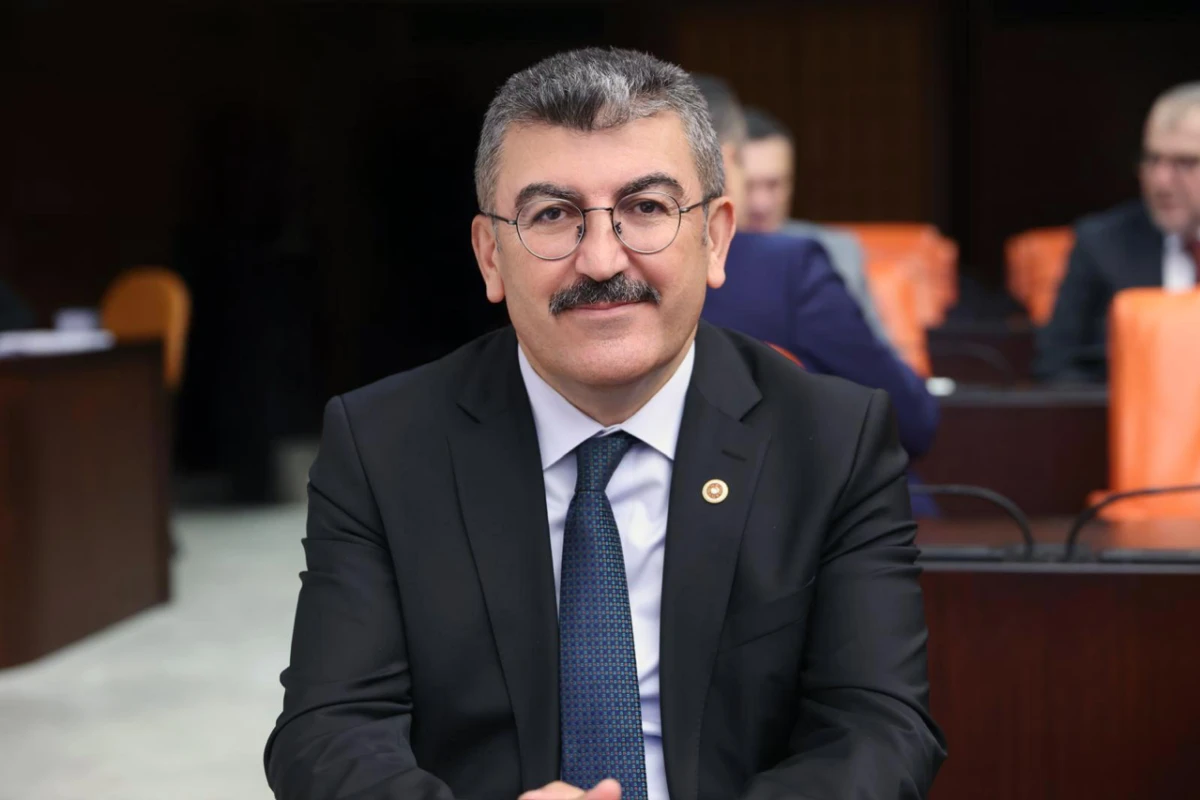 Hasan Ekici&rsquo;den 19 Mayıs Mesajı: "T&uuml;rkiye Y&uuml;zyılı Gen&ccedil;lerimizin Omuzlarında Y&uuml;kselecektir"
