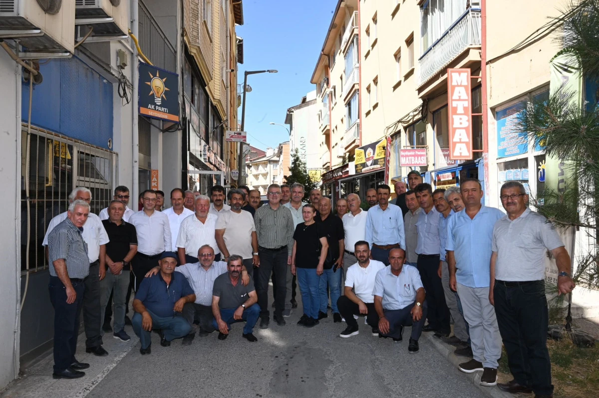 Muhtarlar, AK Parti Seydişehir İl&ccedil;e Başkanlığı&rsquo;nda Buluştu