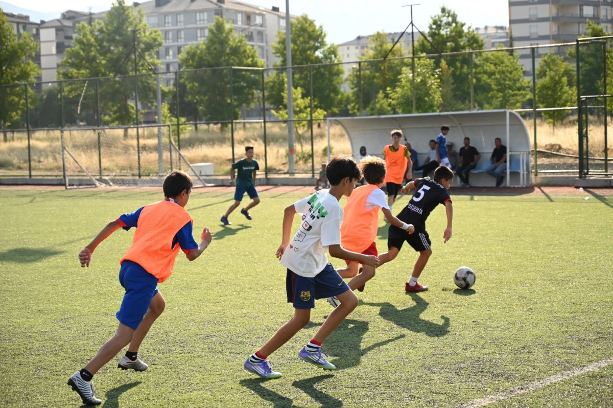 SEYDİŞEHİR BELEDİYESPOR FUTBOL TAKIMI ALTYAPI SE&Ccedil;MELERİ TAMAMLANDI