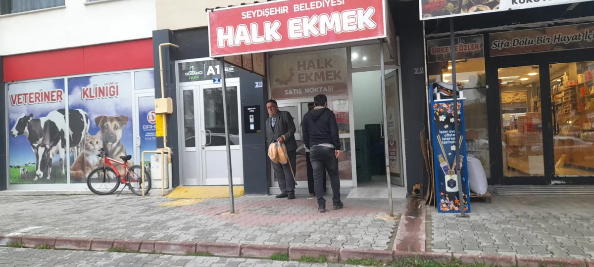 Seydişehir&rsquo;de Halk Ekmeğe Rağbet Arttı