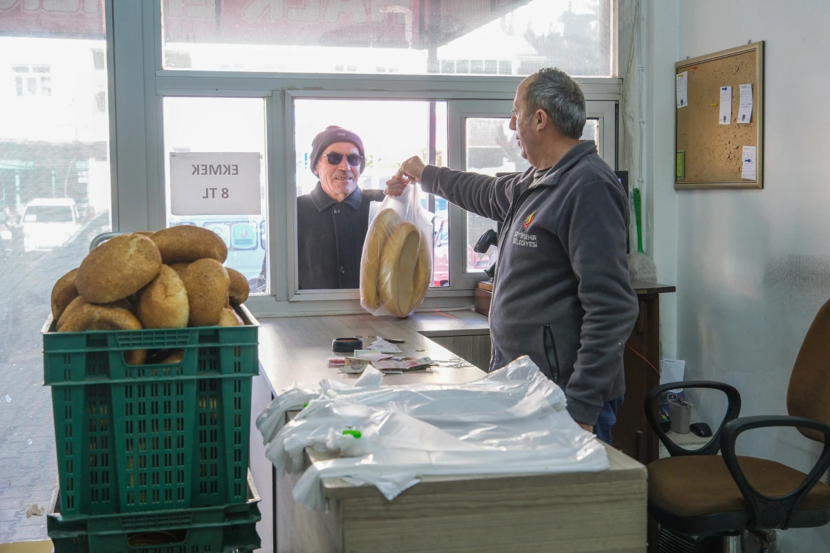 SEYDİŞEHİRDE HALK EKMEK 6 LİRA OLDU 