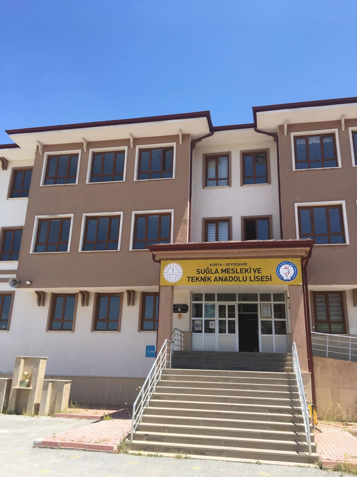 SUĞLA TARIM MESLEKİ VE TEKNİK ANADOLU LİSESİNDE BURS SEVİNCİ