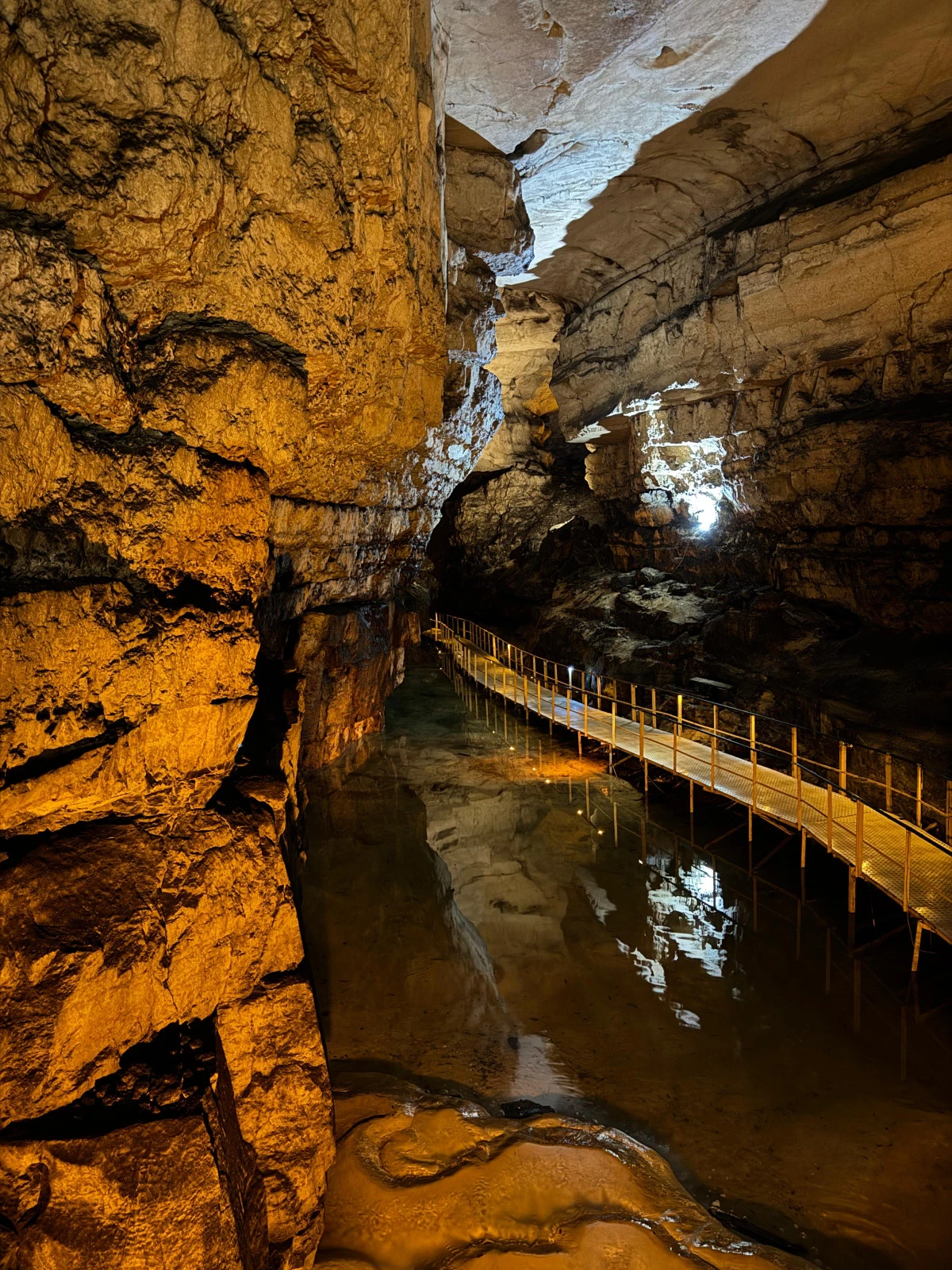 Tınaztepe Mağaraları&rsquo;na Ziyaret&ccedil;i Akını